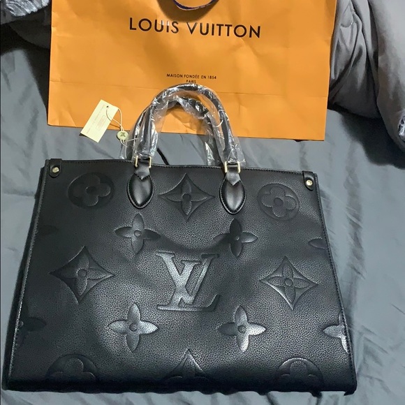 ❌SOLD❌On the go tote - Picture 8 of 13